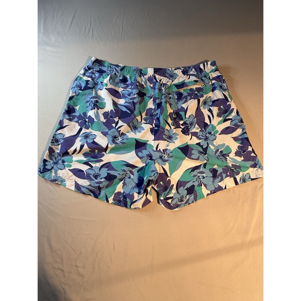 Columbia PFG Blue/Green Tropical Print Womens Shorts Size 1X - Picture 6 of 8